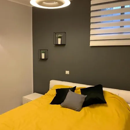 Old Town Parenso Apartment *